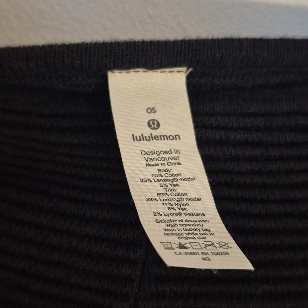 Lululemon Women's It All Lines Up Poncho Navy Black Cotton Yak  One Size - Picture 6 of 8